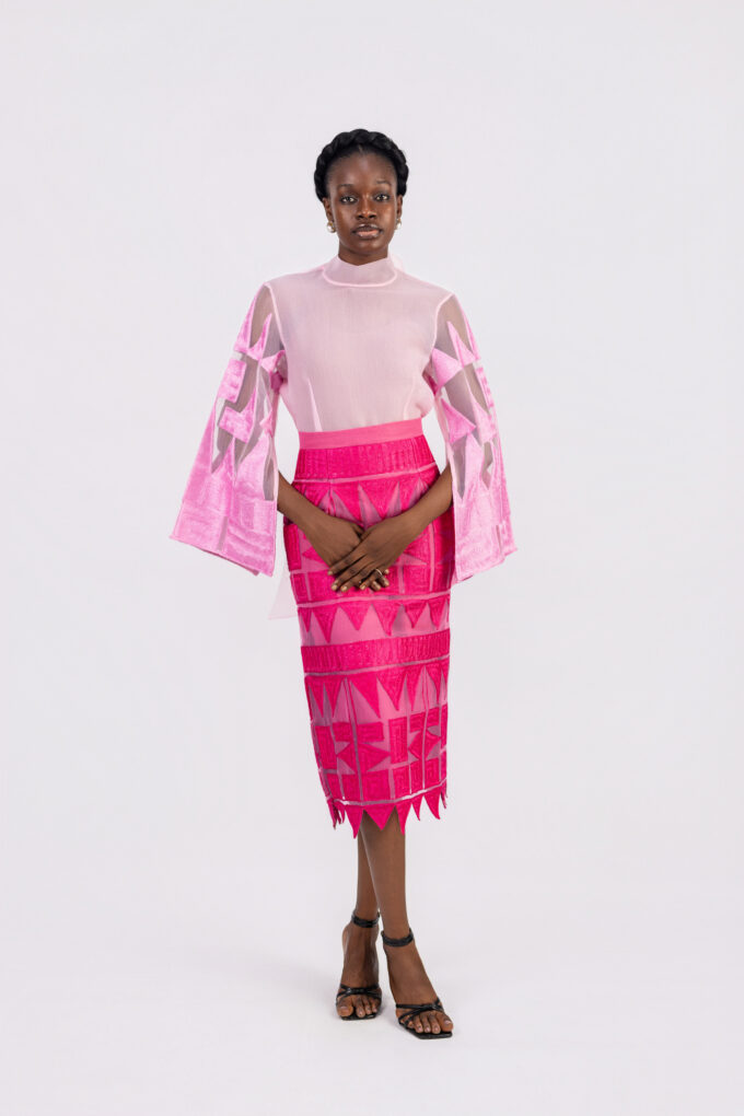 Jola top & Osa embroidery skirt